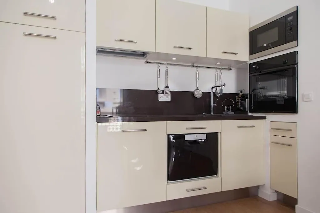 #28 1 Bdr Flat Ac Balcony Hper Central 10Mins To Beach & Old Town Nice Lägenhet