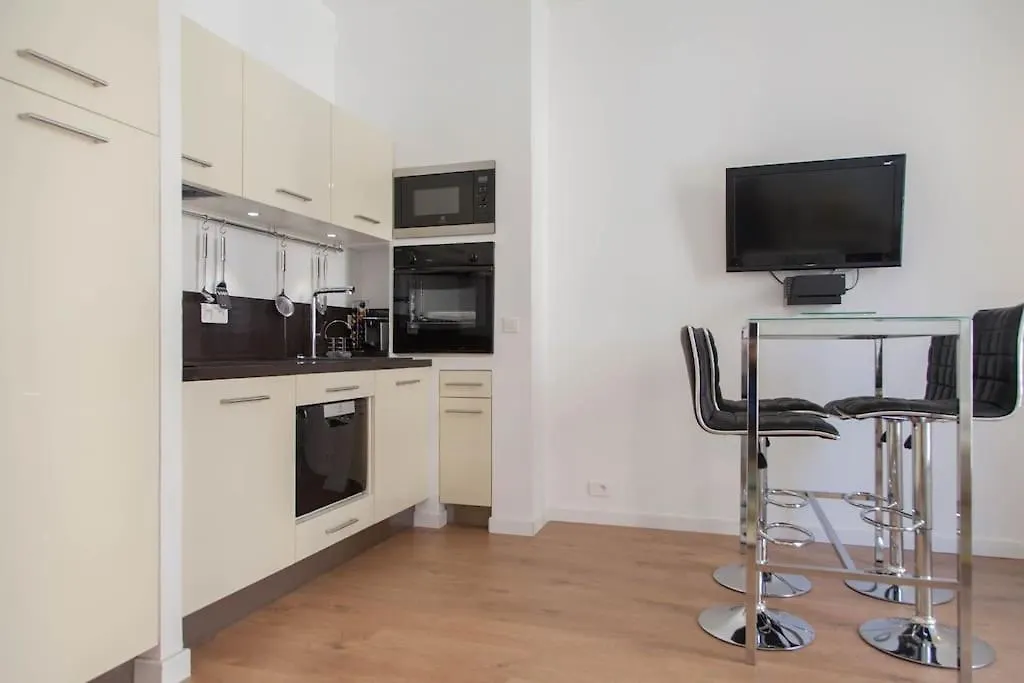 #28 1 Bdr Flat Ac Balcony Hper Central 10Mins To Beach & Old Town Nice