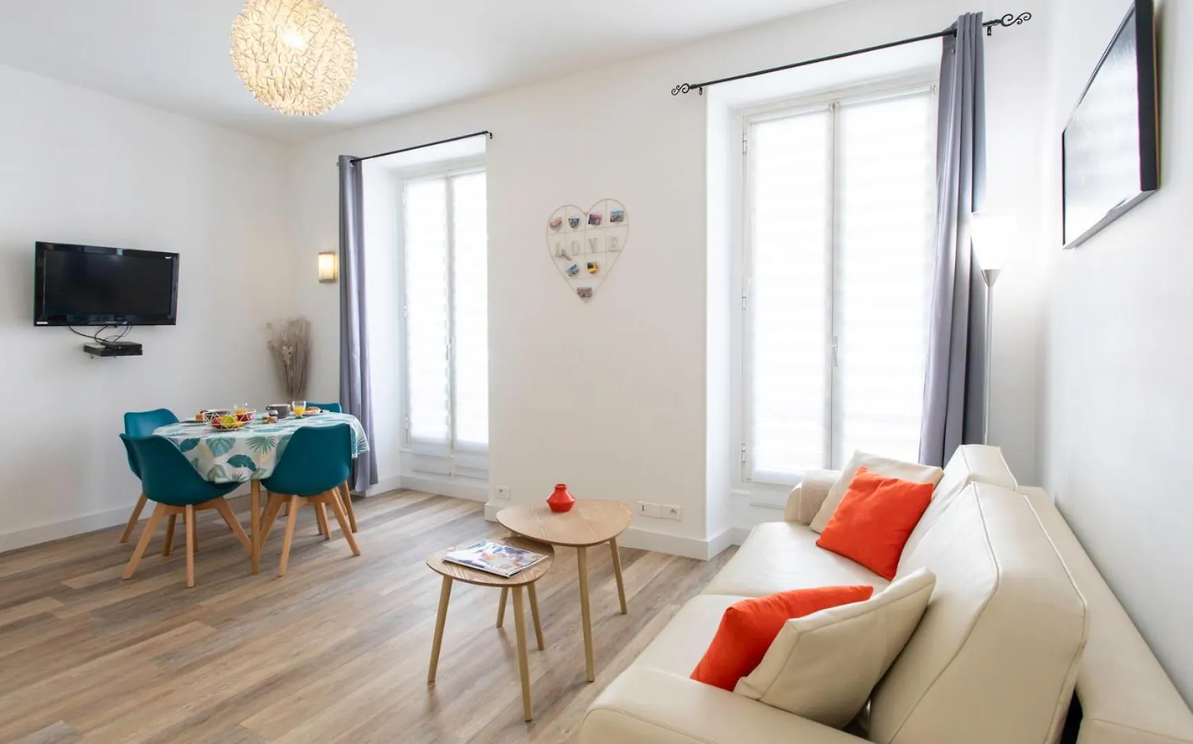#28 1 Bdr Flat Ac Balcony Hper Central 10Mins To Beach & Old Town Nice Lägenhet