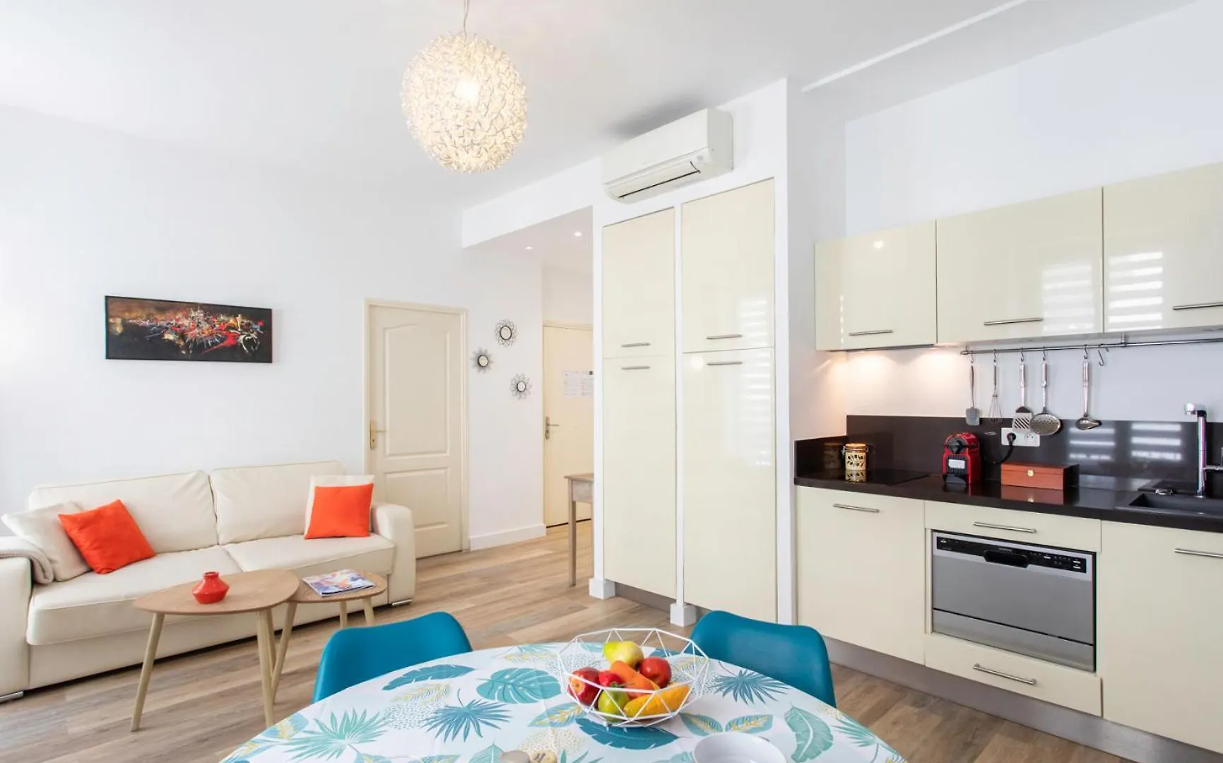 #28 1 Bdr Flat Ac Balcony Hper Central 10Mins To Beach & Old Town Nice Apartment