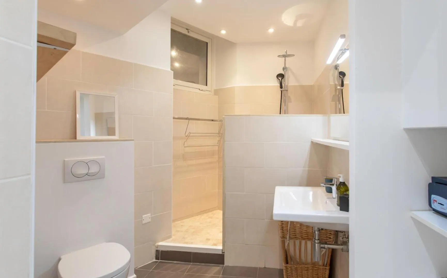#28 1 Bdr Flat Ac Balcony Hper Central 10Mins To Beach & Old Town Nice 0*,